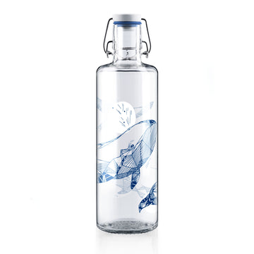 Soulbottles Souldiver Glass Water Bottle. 1.0 Liter Capacity, Plastic Free Bottle With Blue and White Whale Design.